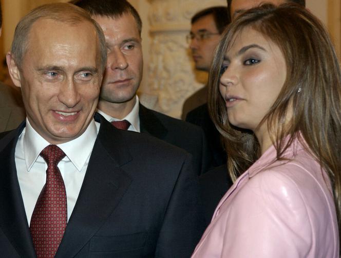 Kochanka Putina ukrywa się w szwajcarskiej posiadłości? "Najbardziej elastyczna kobieta Rosji" ma z tyranem czworo dzieci