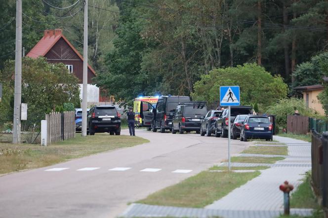 Strzelanina na Mazurach! Napastnik wszedł na posesję i zabił mężczyznę 