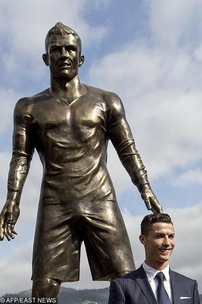 Cristiano Ronaldo, pomnik Cristiano Ronaldo