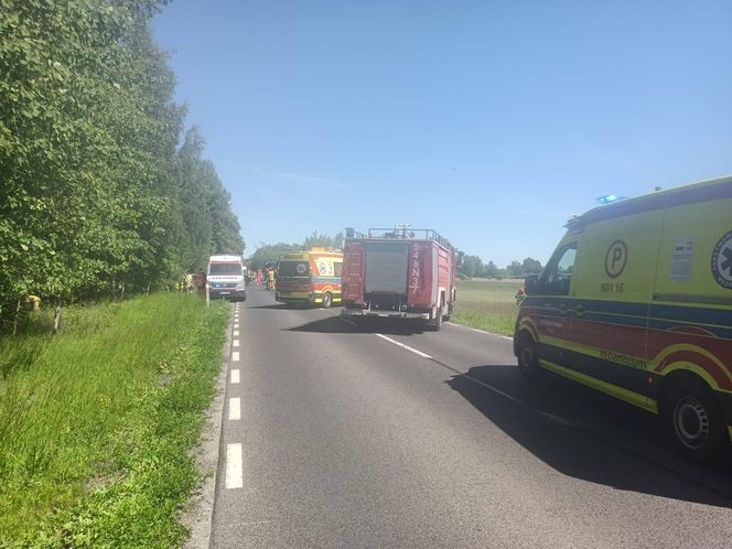   Wypadek autobusu szkolnego na Mazurach. Rannych kilka osób, droga zablokowana!