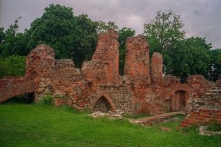 Dawniej królowie i bitwy, a dziś… tylko ruiny zamku