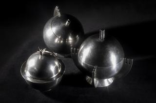 Julia Keilowa. Projektantka - zobacz zdjęcia przedmiotów z wystawy o artystce