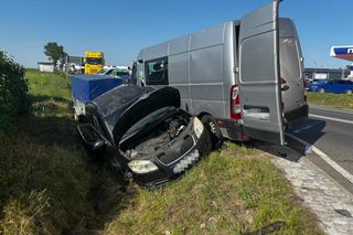 Potężny karambol na Mazowszu. Sześć osób trafiło do szpitala. Droga jest całkowicie zablokowana