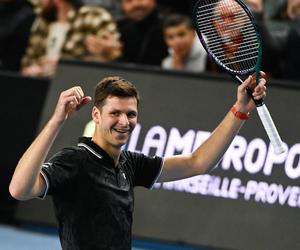 Hubert Hurkacz najlepszy w Marsylii! Polak zdemolował rywala w półtorej godziny. Świetny występ