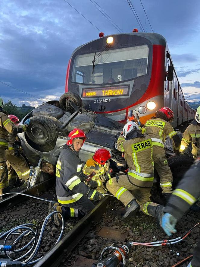 Wypadek na przejeździe kolejowym w Barcicach