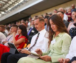 Kongres Świadków Jehowy 2024 na Stadionie Miejskim w Białymstoku