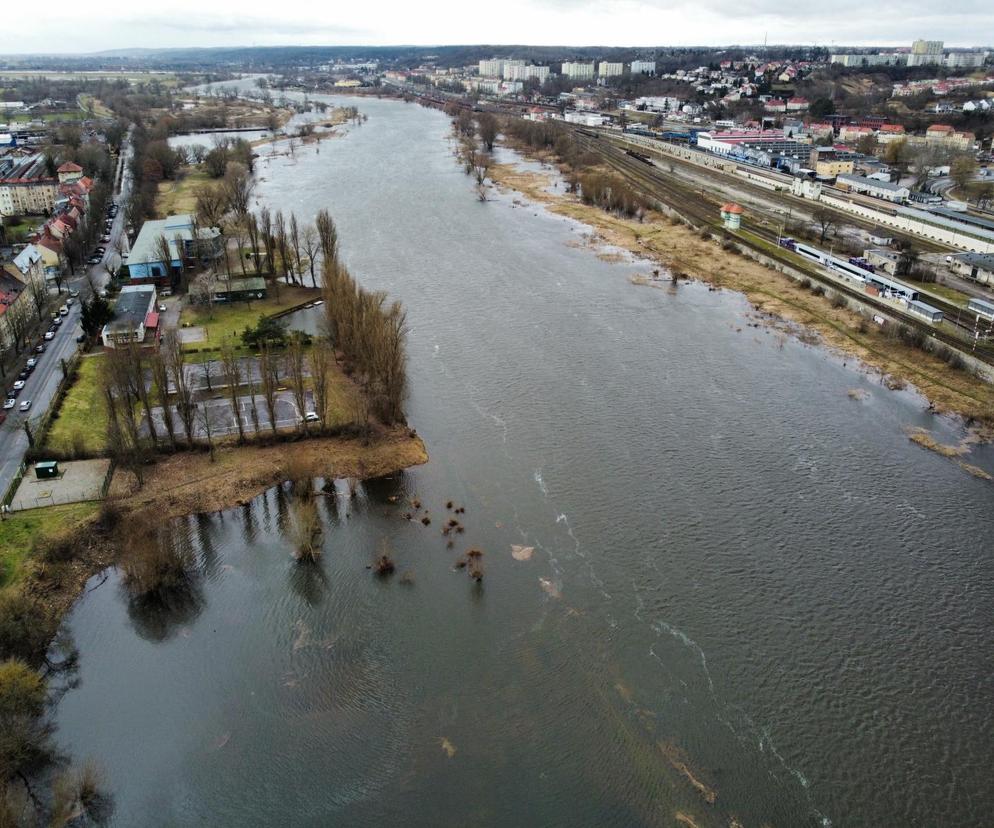 podniesiony poziom wód na Warcie