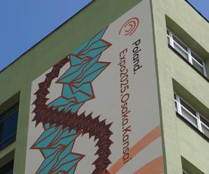 Nowu mural w Białymstoku. Dzieło zdobi urząd marszałkowski przy ul. Wyszyńskiego