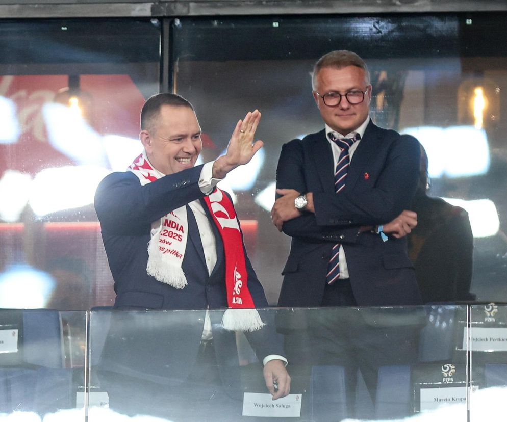 Karol Nawrocki pozdrowił chłopca na meczu Polska - Finlandia