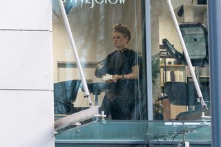 Marta Manowska u fryzjera