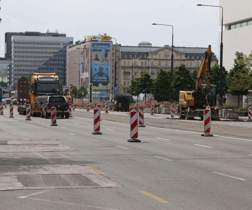 Duży remont w samym centrum Warszawy. Będą kolejne zmiany w ruchu na Marszałkowskiej
