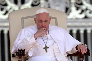 Jak czuje się papież po operacji? Ważne wieści