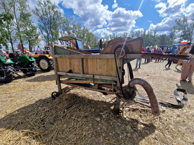 XXIII Międzynarodowy Festiwal Starych Ciągników i Maszyn Rolniczych im. Jerzego Samelczaka. Zdjęcia z parady i terenu festiwalu