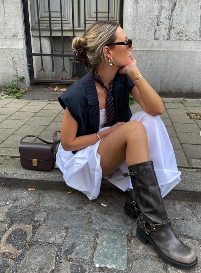 Oto najmodniejsze buty tej jesieni. Biker boots podbijają wybiegi i ulice