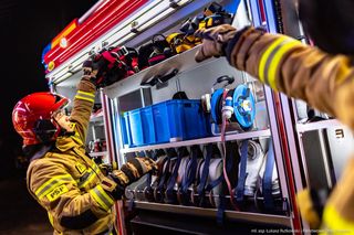 Prawie 1300 interwencji strażaków z powodu wichur! IMGW ostrzega przed żywiołem [AKTUALIZACJA]