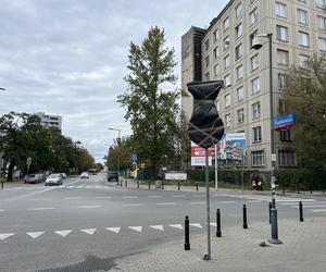 Na skrzyżowaniu Mińskiej i Chodakowskiej powstaje rondo