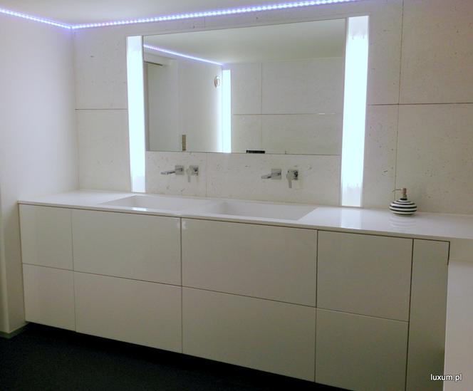 Minimalistyczna, nowoczesna łazienka w stylu skandynawskim. zdjecie nr 2