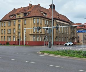 SP nr 1 w Lesznie uratowana?