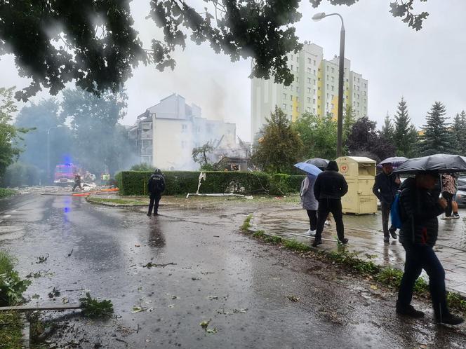 Toruń: Potężna eksplozja na ul. Wybickiego [ZDJĘCIA]