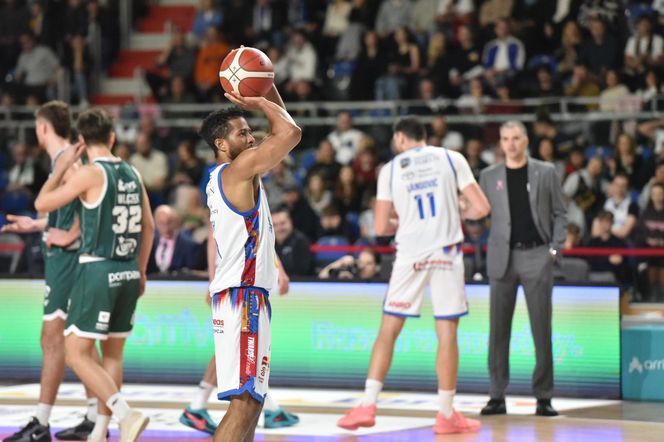 Arriva Lotto Twarde Pierniki Toruń - Legia Warszawa, zdjęcia kibiców i zawodników z meczu Orlen Basket Ligi