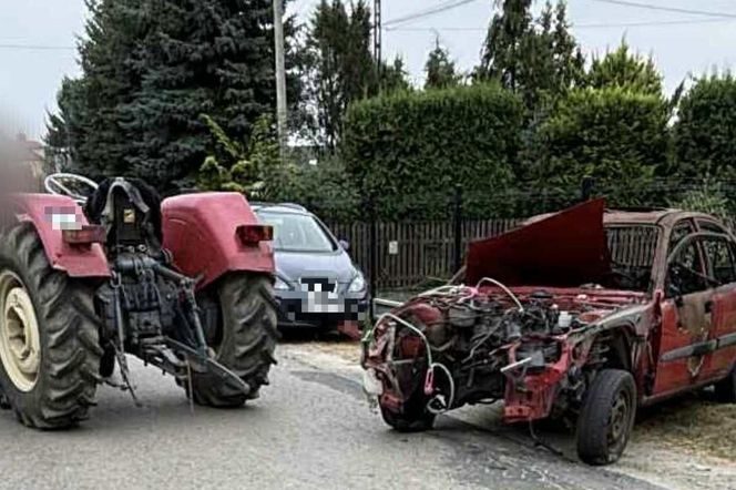 32-latek holował ciągnikiem rolniczym spalony wrak. Potem szalał w radiowozie