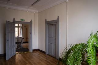 Pałac rodem z Hogwartu we Wrocławiu. Zobacz, jak wyglądają wnętrza gmachu dawnej Biblioteki Uniwersyteckiej [ZDJĘCIA]