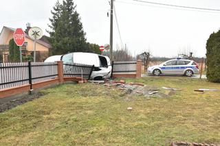 Wypadek W Tarnobrzegu! Dwie osoby trafiły do szpitala! [ZDJĘCIA]