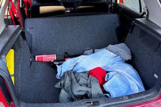 Naćpany kierowca wiózł w bagażniku 25-latkę. Wpadł w Warszawie. Szokujące zeznania