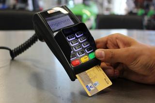 Nie bierzesz potwierdzenia, gdy płacisz kartą? To duży błąd!