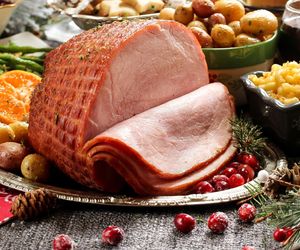 Szynka na Boże Narodzenie. Świąteczna wędlina, która podbije niejedno podniebienie