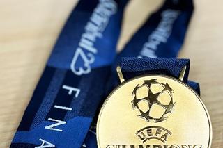 Szymon Marciniak, profesor Roman Backer, profesor Antoni Dudek i inni! Takie skarby można wylicytować podczas akcji WNOPiB dla WOŚP