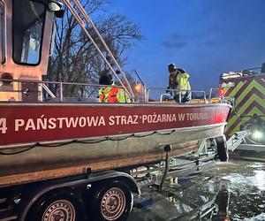 Dramat w Toruniu. Mężczyzna skoczył z mostu do Wisły. Trwa akcja poszukiwawcza