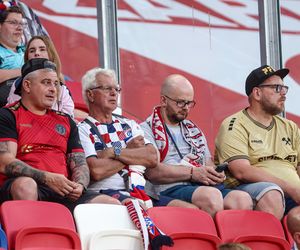 Górnik Zabrze - Termalica Nieciecza. Niesamowita atmosfera na Arenie Zabrze! Kibice Górnika dopingują swoją drużynę