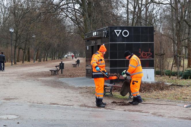 Trwają przygotowania do wiosny. Wielkie sprzątanie w łódzkich parkach