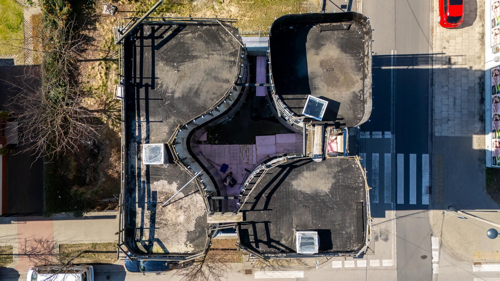 Nadbudowa kamienicy na Gocławku w Warszawie