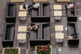 Biblioteka Narodowa Łotwy w Rydze - byliśmy w środku. Zobacz zdjęcia budynku w kształcie góry