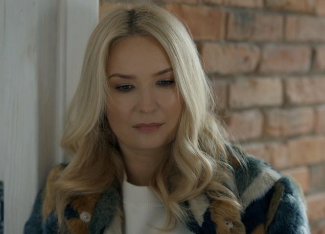 Barwy szczęścia, odcinek 3196: Karolina (Marta Dąbrowska)
