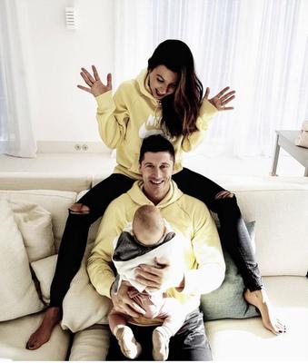Anna Lewandowska i Robert Lewandowski z Klarą