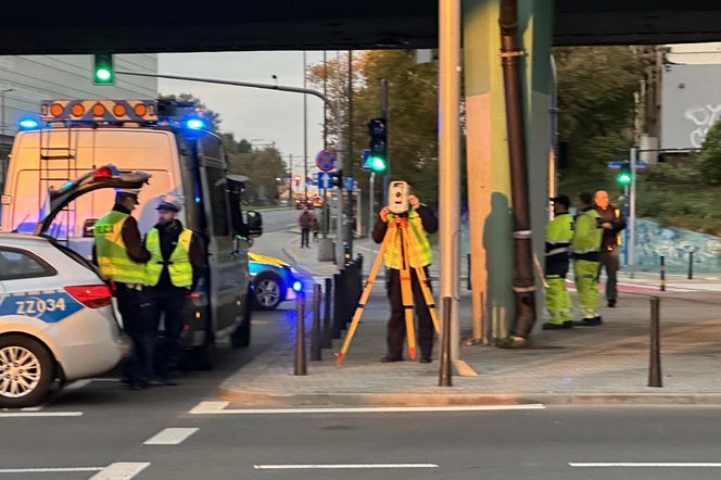 Warszawa. Wypadek na rondzie Tybetu. Tomasz U. przebywał na wolności mimo doprowadzenia do katastrofy autobusu [ZDJĘCIA].