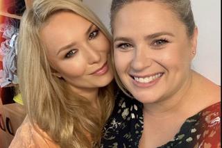 Barwy szczęścia po wakacjach. Karolina (Marta Dąbrowska), Aldona (Elżbieta Romanowska)