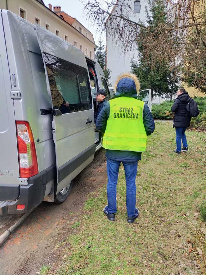 Nielegalni pracownicy w zakładzie na Dolnym Śląsku