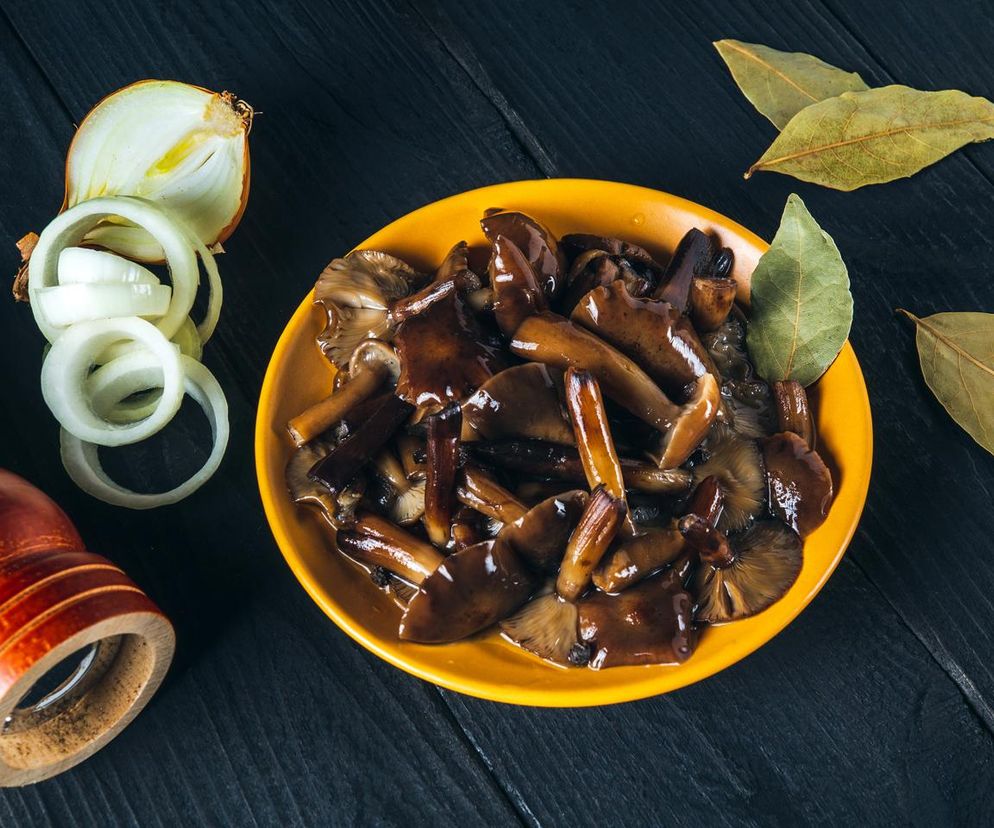 Marynowane opieńki na słodko. Klasyk w nowej odsłonie