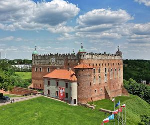 Ten zamek krzyżacki w kujawsko-pomorskim trzeba zobaczyć. Było tu wiele ważnych postaci historycznych [GALERIA]