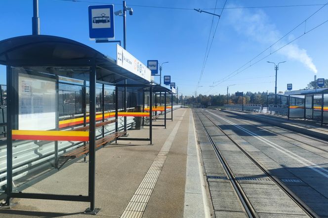 Problemy z wiaduktem przy Przybyszewskiego! Pasażerowie wciąć nie mogą skorzystać z wind