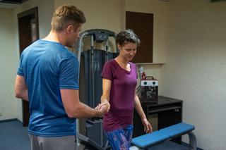 Na Wspólnej, odcinek 2791. Olaf (Maciej Brzoska), Ada (Wiktoria Wolańska)