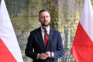 Atak Izraela na Iran. Szef MON o ewakuacji Polaków: Jesteśmy w pełni gotowi