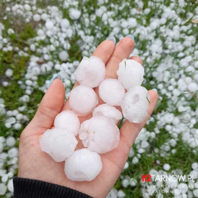 Potężne burze z gradem przeszły przez Tarnów i powiat tarnowski