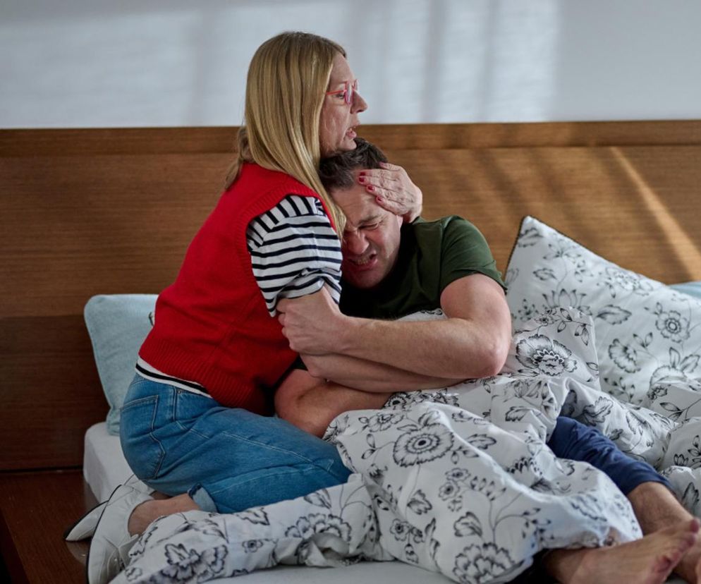 Na Wspólnej, odcinek 4025: Nawrót choroby Sławka po strzelaninie na komendzie! Straci córkę już na dobre? - ZDJĘCIA