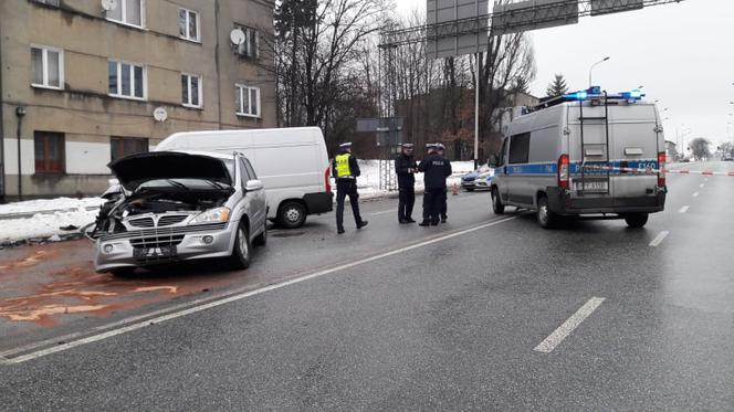 Wypadek w Łodzi. Zginęła pasażerka minivana