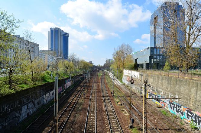 Linia średnicowa w Warszawie jest najbardziej obciążonym połączeniem w kraju